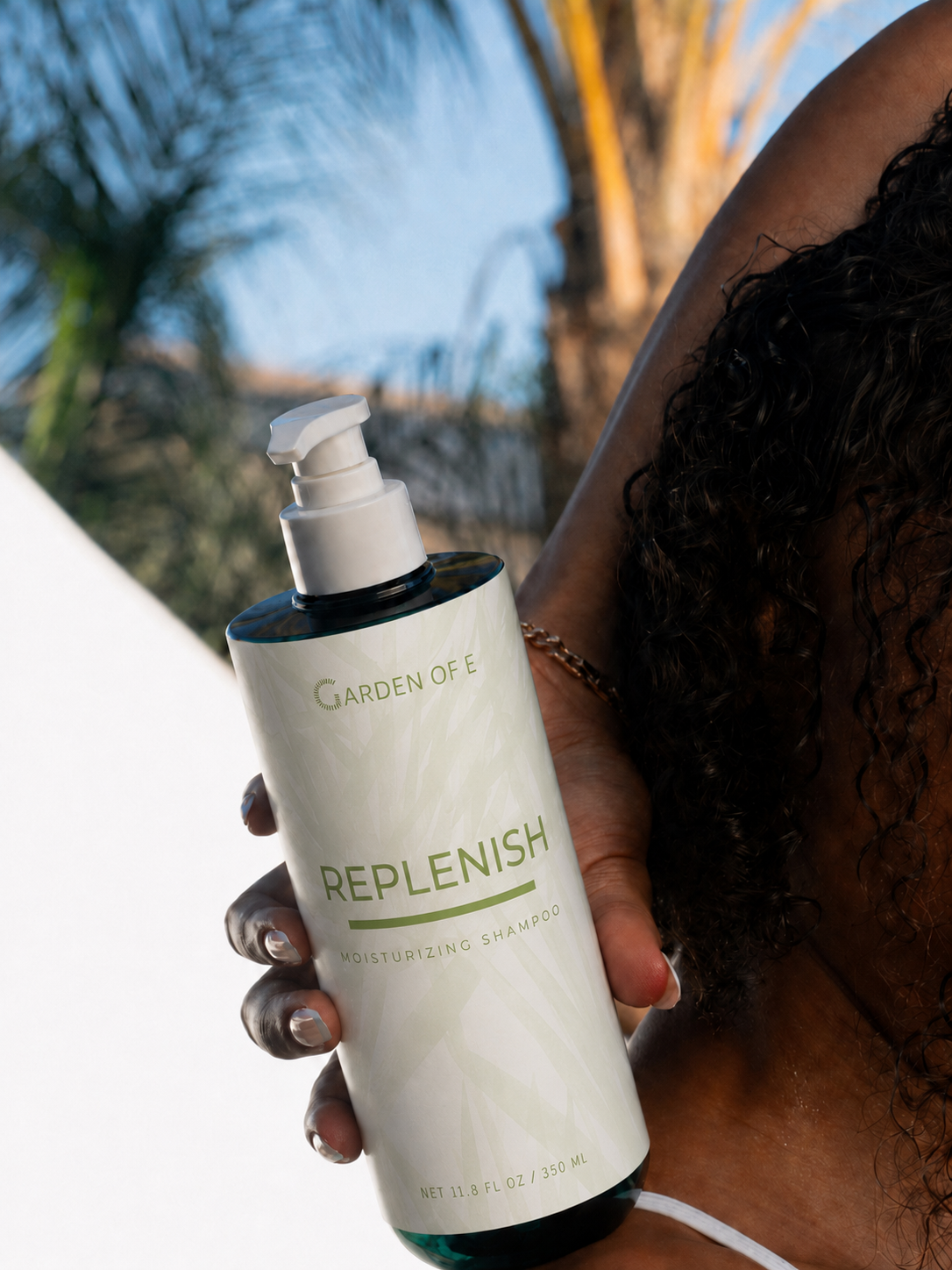 Replenish moisturizing shampoo