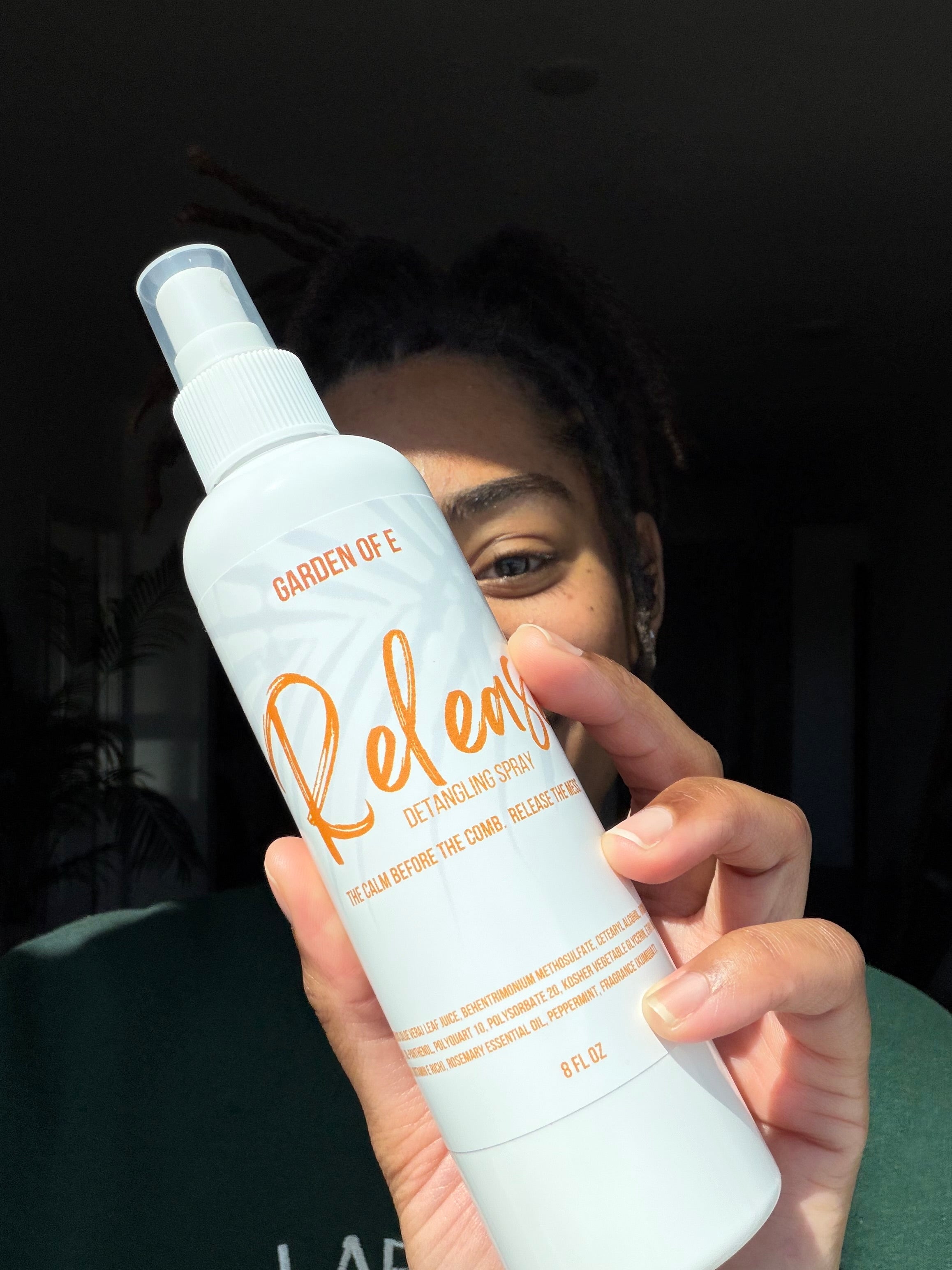 Release detangler spray